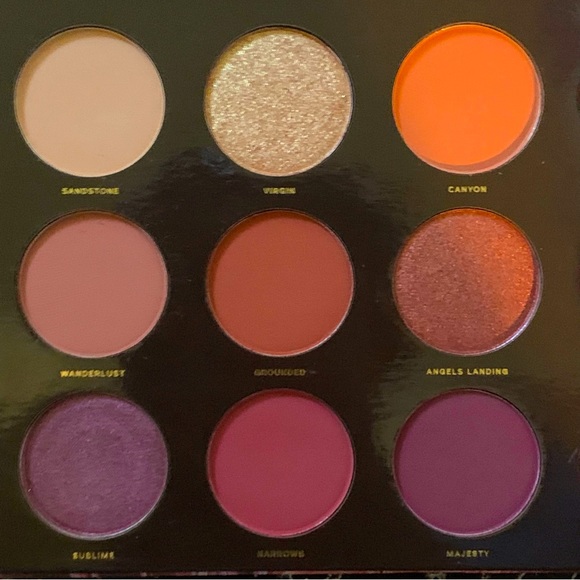 🍒🍒 Zion HipDot Vegan Eyeshadow Palette - Picture 3 of 8